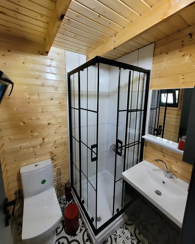 Ateş Işığı Bungalov banyo